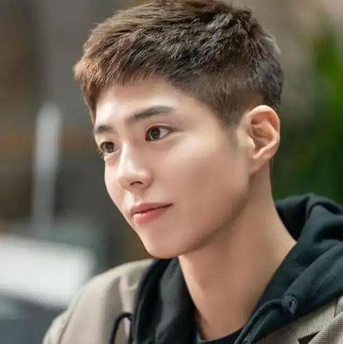 5款夏季"男生发型"推荐,清爽利落帅翻一整年(4)-男生短发-帅哥发型网