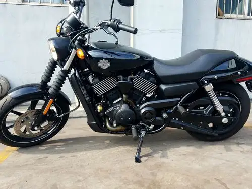 哈雷750 16年5月提回来的 一共跑了不到1500 成色很新