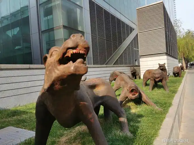 侨福芳草地:一个扛得住京城巨浪,跑得赢时间的"微城市"建筑