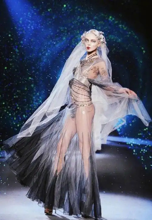 john galliano fw 2009 鬼才海盗爷的异域新娘,极致的妖娆鬼魅.