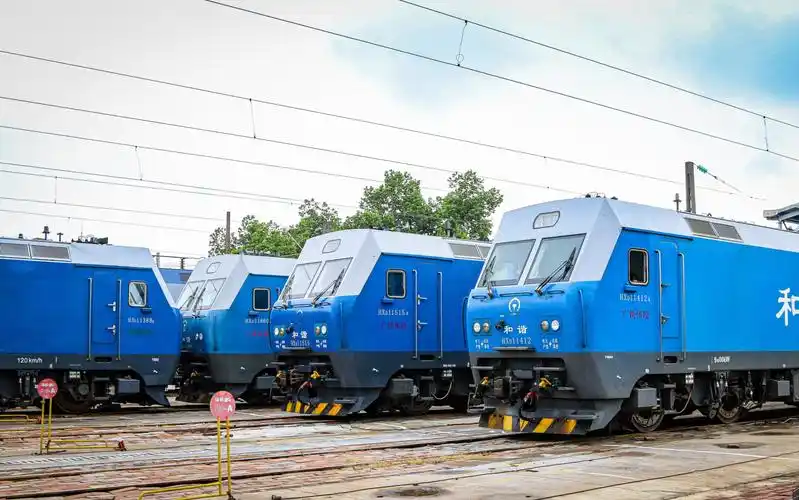 【中国铁路】熠熠生辉的和谐号高铁火车头