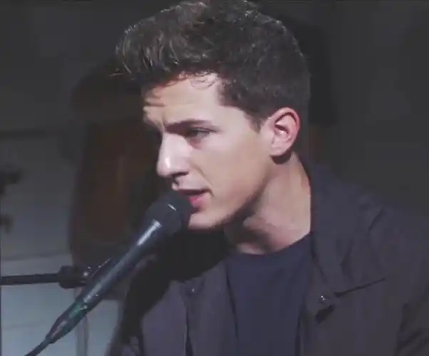 查理普斯charlie puth头像