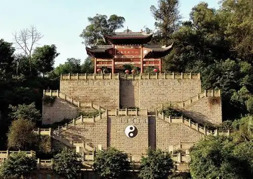 四川宜宾人的天然氧吧——翠屏山