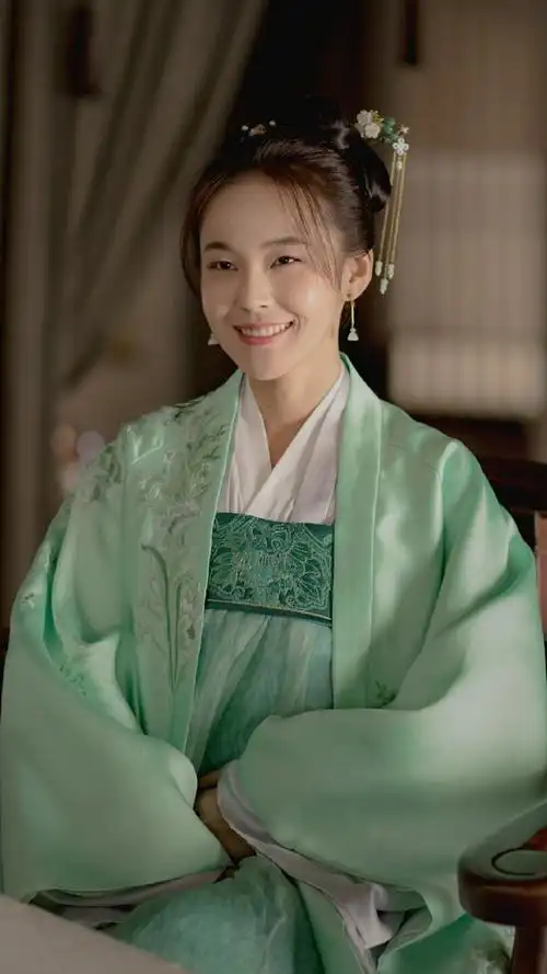 知否知否应是绿肥红瘦盛如兰张佳宁