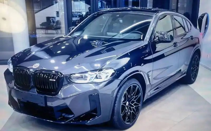 宝马x4m雷霆 神秘灰车漆是真的酷!