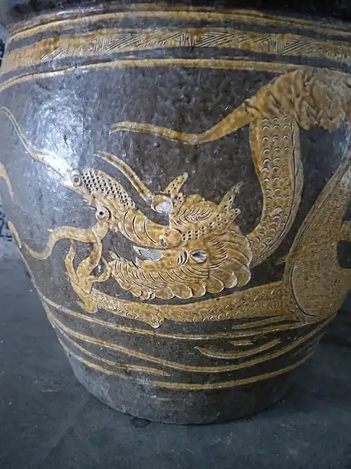 宜钧龙纹葵口荷花缸(口径44cm,高41cm,)