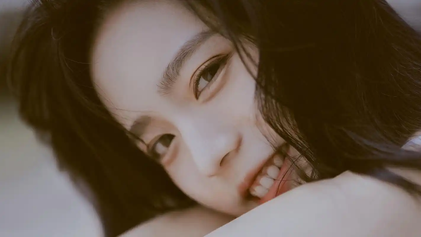 白皙清纯美女海边高清桌面壁纸高清大图预览1920x1080_美女壁纸下载