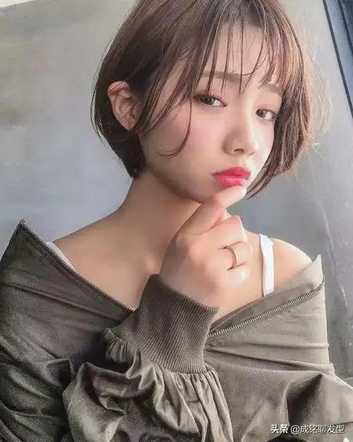 适合圆脸女生的8款甜美可爱短发,简约精致不失时尚