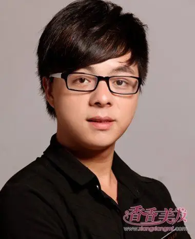 圆脸偏胖剪什么发型好 圆头圆脸发型设计男生精心挑选出来的哦