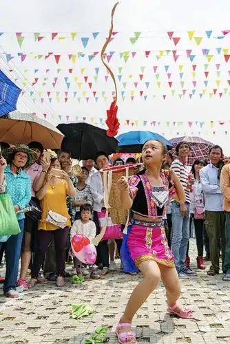 行摄大视野壮族民俗竞技比赛活动纪实抛绣球