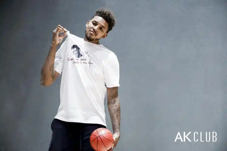 他强任他强,不潮不是尼克杨,akclub×nick young联名了解一下