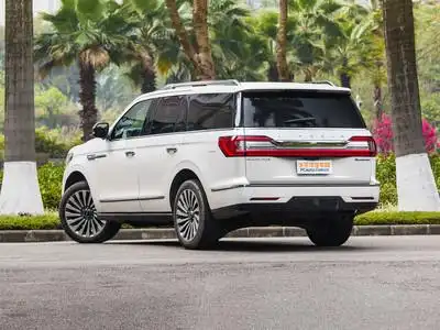 凯迪拉克凯雷德和林肯领航员哪个内饰好