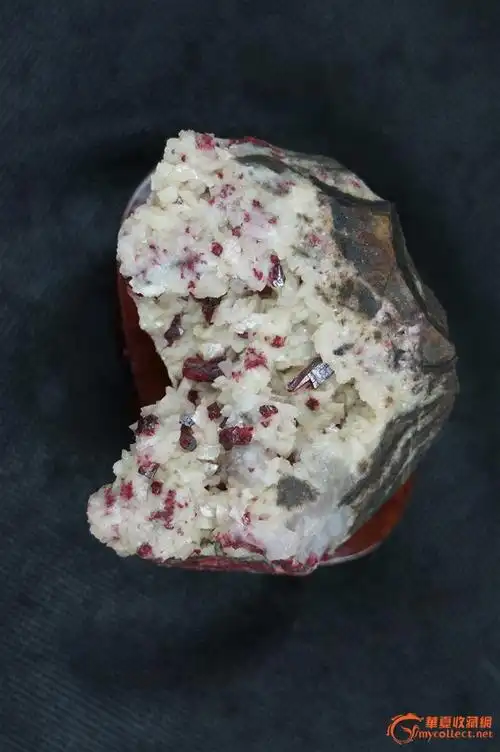 含结晶体朱砂贵州鸡血石原石