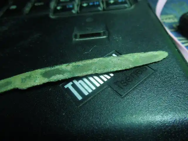 商周青铜削刀一把