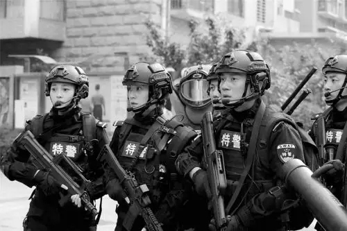 《特警力量》