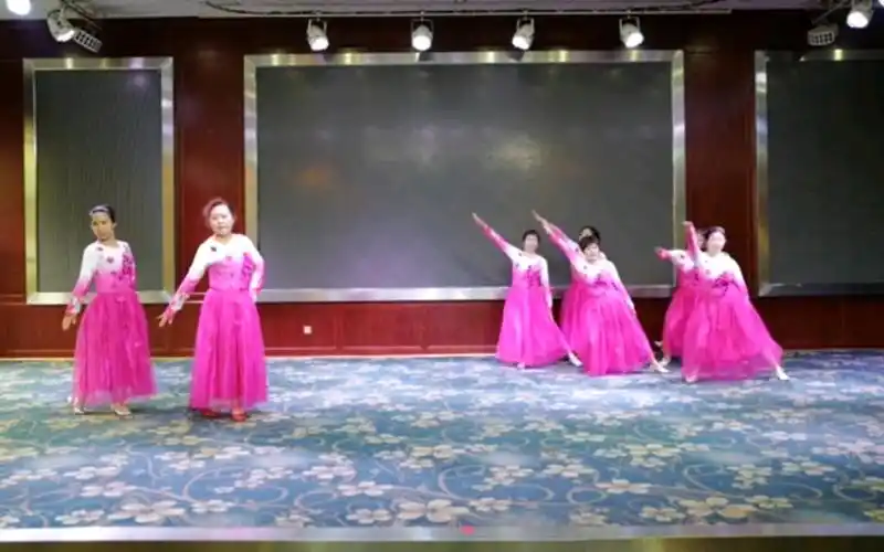 8人队形版形体舞《美丽的心情》