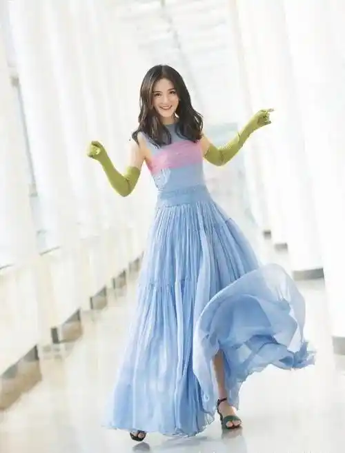 谢娜的野心有多大?为复出狂减20斤力证决心_李小冉_张杰_因为