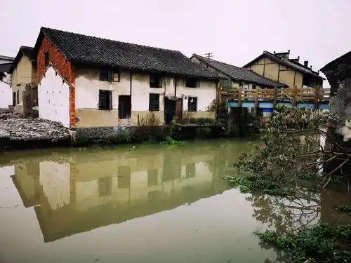 消失中的川沙横沔老镇