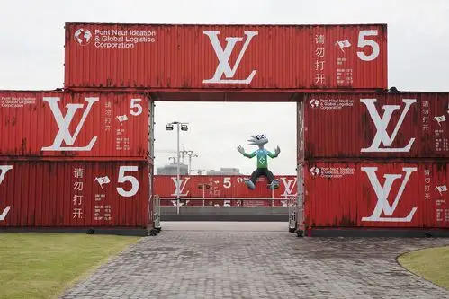 2021路易威登lv春夏男装走秀现场有"假的"