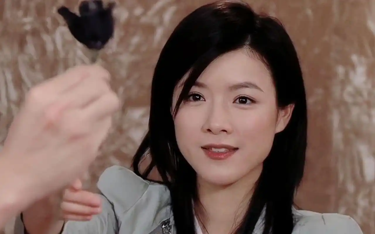 陈茵媺25-42岁荧幕变化 这真的是甜妹天花板了吧 眼睛笑弯弯