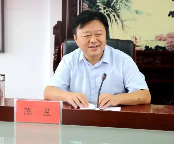 喜讯!河南日报报业集团与驻马店市政府"牵手结缘"