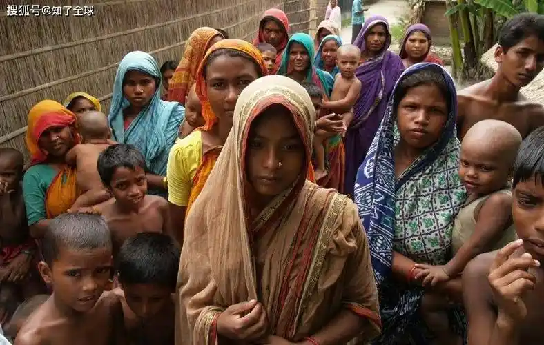 毛里塔尼亚,富裕而又贫困的国家,100公斤的美女,奢侈的自来水_工作