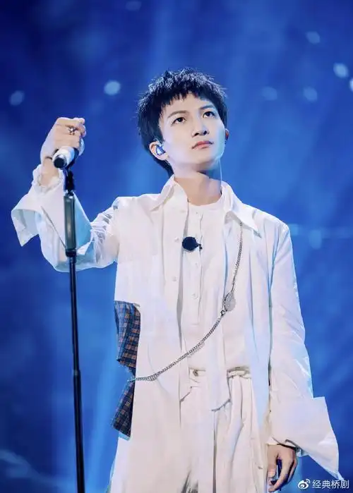 周深《创4》导师!被曝同时轧多个节目,歌手还是综艺咖?