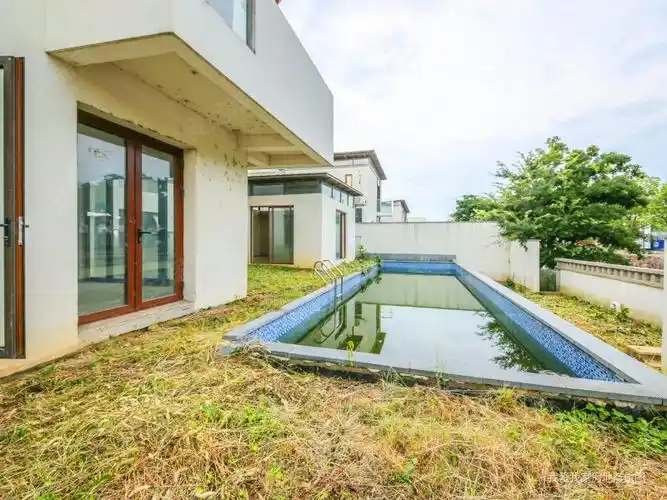 吴中区度假区太湖边带泳池的玺园独栋别墅