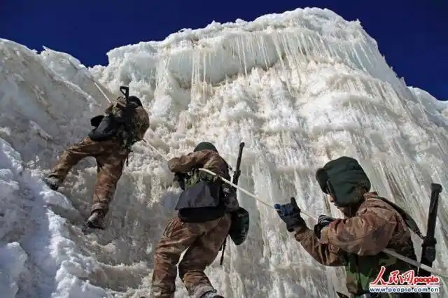高清:揭秘驻守神秘瓦罕走廊的解放军生活(组图)