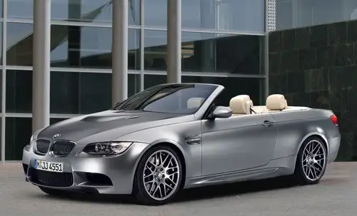 宝马高性能m3敞篷轿跑首度曝光