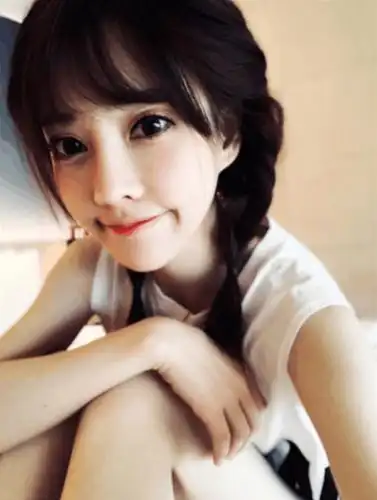 网红主播豪车座驾不比明星差平常主播收入过千万