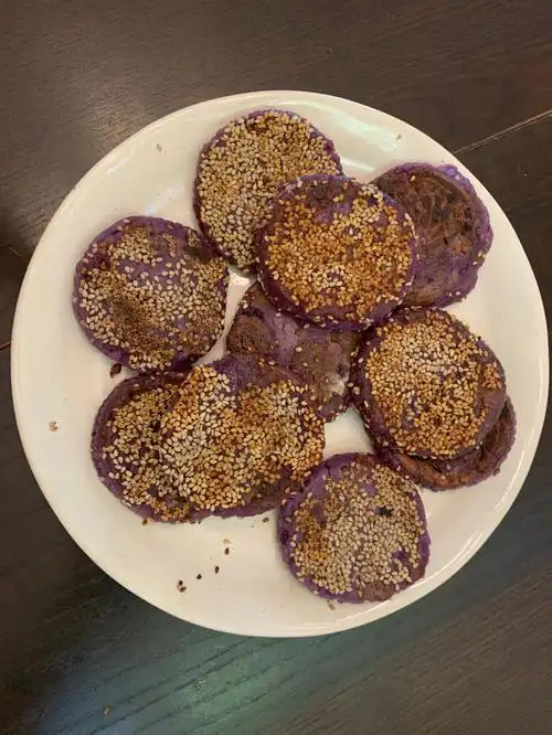 简单好吃紫薯饼来了
