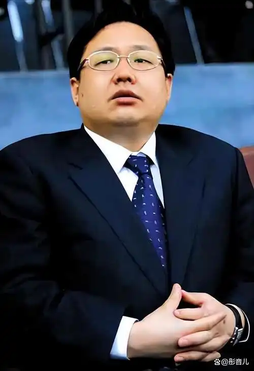 亿万富豪徐明狱中病逝8年,明星妻子田海蓉,她的选择让人泪目