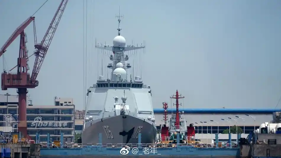 4s保养模式启动!我军052d银川舰回船厂搞维修