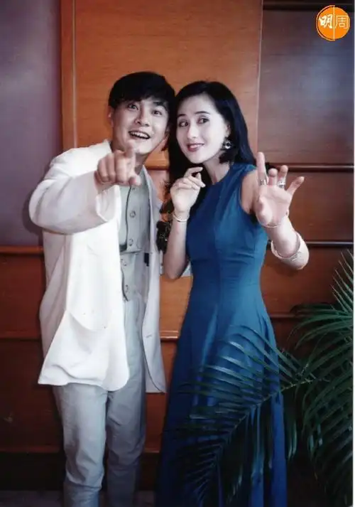 江欣燕和张卫健