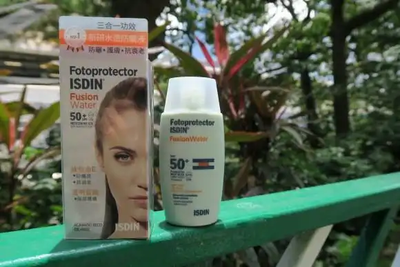 fusion water protection spf 50