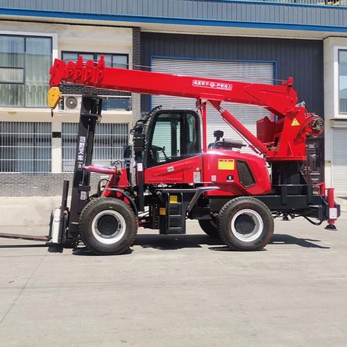 吊叉一体越野四驱叉车吊起重机 全地形液压伸缩吊臂 叉车尾吊