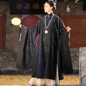 明制立领长披风