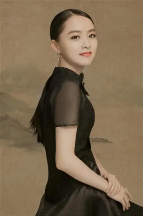 鬼后余心恬笔仙惊魂3中饰演高沫清澈而又深邃的大眼睛