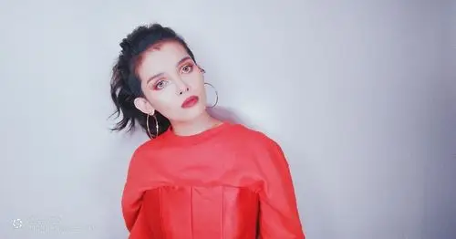 菲律宾90后女歌手k.z.踢馆《歌手》翻唱阿黛尔经典歌曲