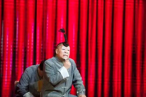 刘小黎孙靓老师在食安东七食全食美主题文艺汇演上表演双簧信用瑶海