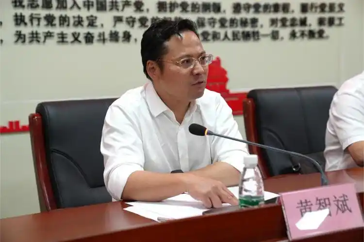 里水镇副镇长杜柏盛,狮山镇党委委员岑志成,狮山镇群岗社区党委书记李