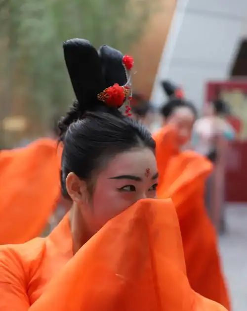 唐舞《丽人行》