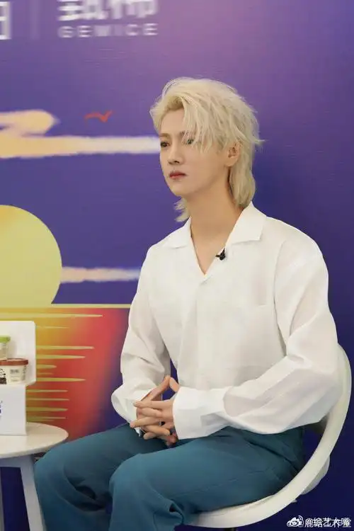 鹿晗浅发狼尾##鹿晗浅眉