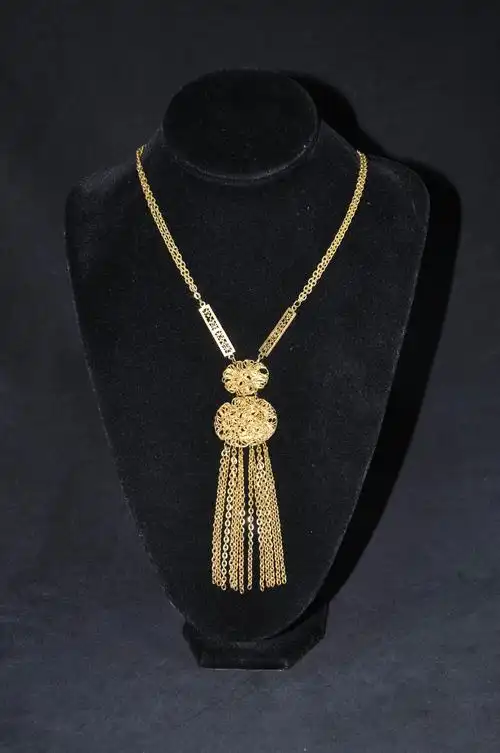 丝牌流苏项坠金项链