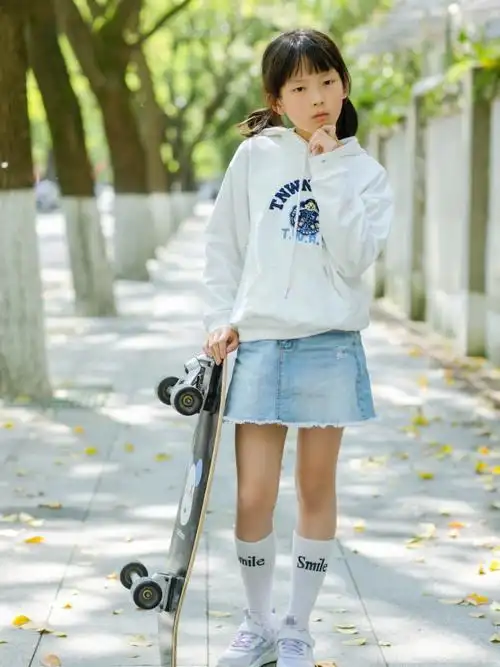 为什么10岁女孩随便穿穿都好看