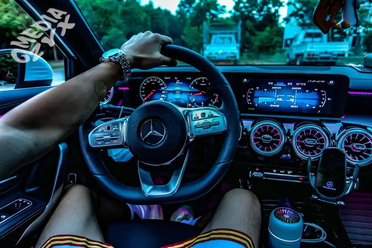 男人的玩具 #汽车摄影 不努力什么都没有 - 抖音