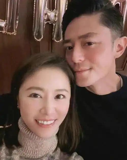 林心如和霍建华就是其中的佼佼者,两人相差7岁,却恩爱如初,近日还高调