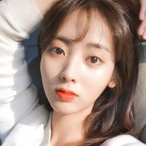 邢菲头像苏柒儿