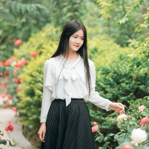 左手指月 (钢琴弹唱版)_执素兮_高音质在线试听_左手指月 (钢琴弹唱版